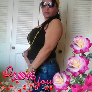 Meet your Posher, Yaima